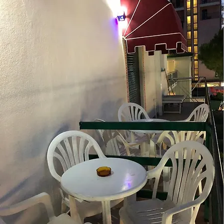 Lejlighedshotel Beverly