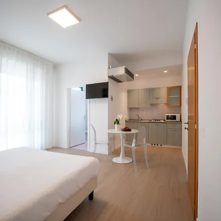 Lägenhetshotell Beverly 3*