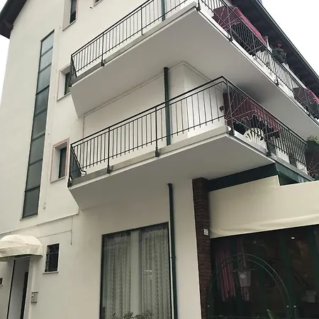 Beverly Διαμέρισμα